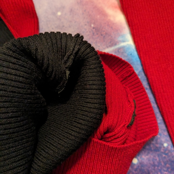 🐞 2 By & By Black and Red Sweater Bundle Size XS - Picture 9 of 9